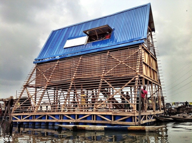 Mokoko Floating School by NLÉ - Photo: courtesy of NLÉ.
