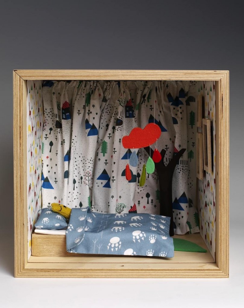 Dominic Wilson - "Small Stories: at Home in a Dolls' house" - © Victoria and Albert Museum, London