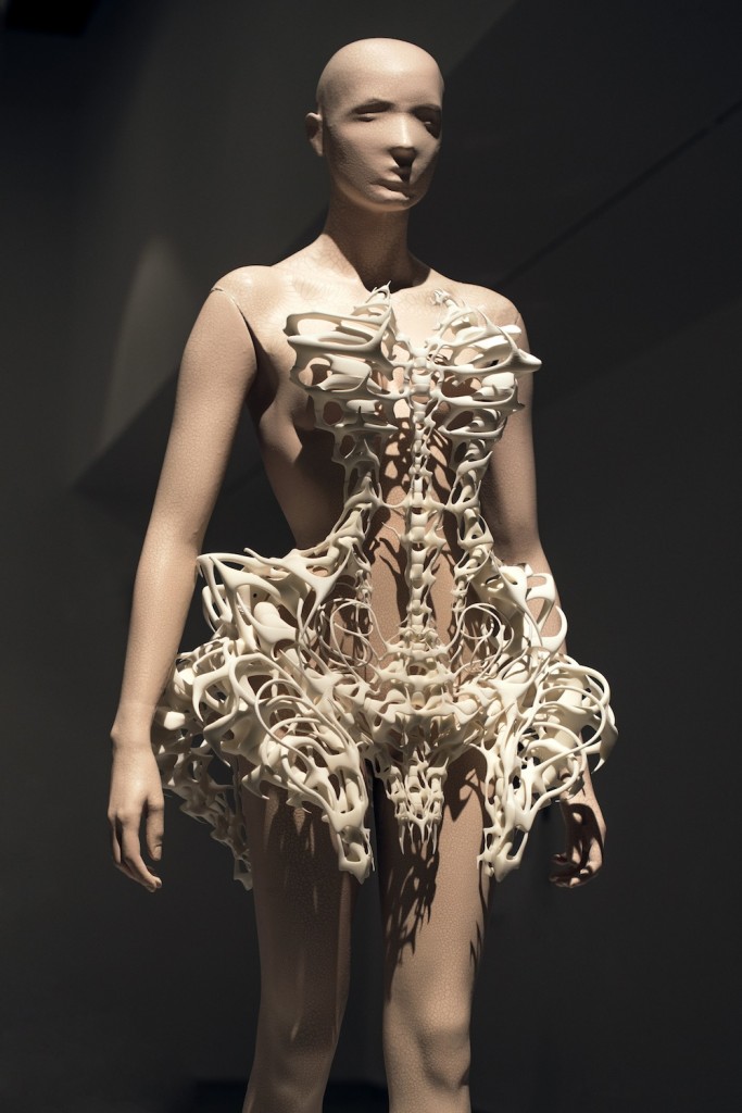 Iris van Herpen: Skeleton Dress.