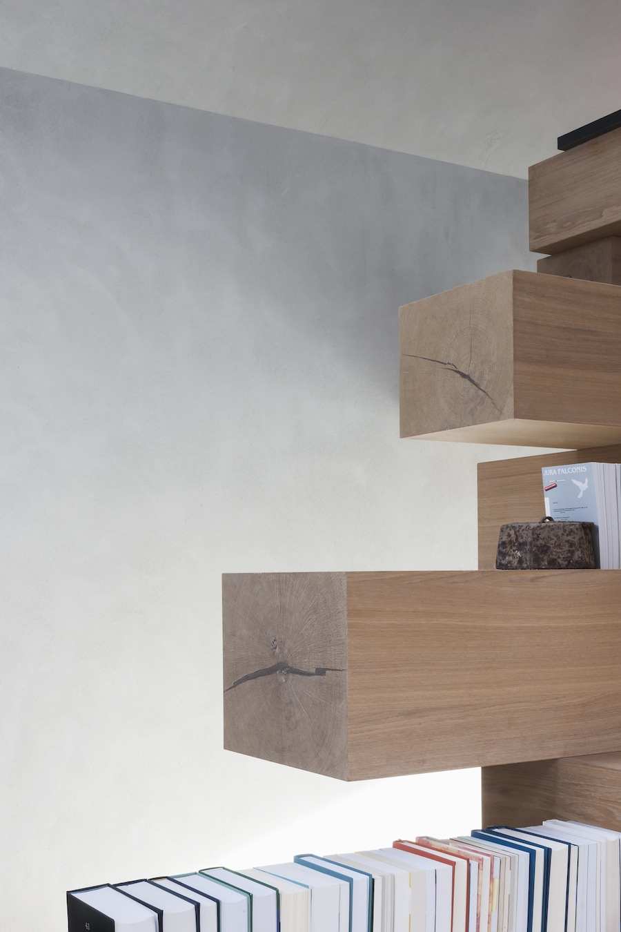 Office-Barn in West Flanders - photo by Koen Van Damme - Courtesy of Studio Farris Architects.