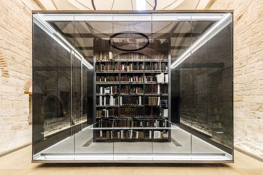 Beyazit Public Library in Istanbul - Photo by Emre Dörter, courtesy of Tabanlioglu Architects.