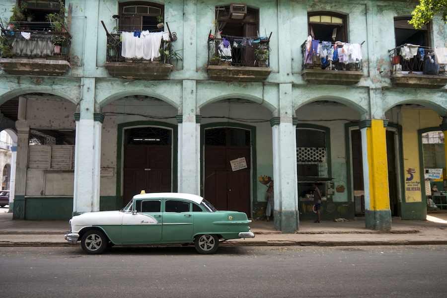 Havana strret - Photo by Bryan Ledgard Flickr CC.