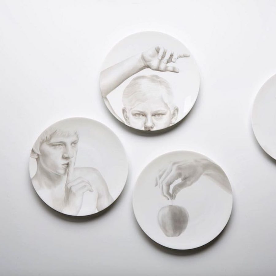 Secret, Blanche service collection by Jules Julien and TH MANUFACTURE © Francis Amiand.