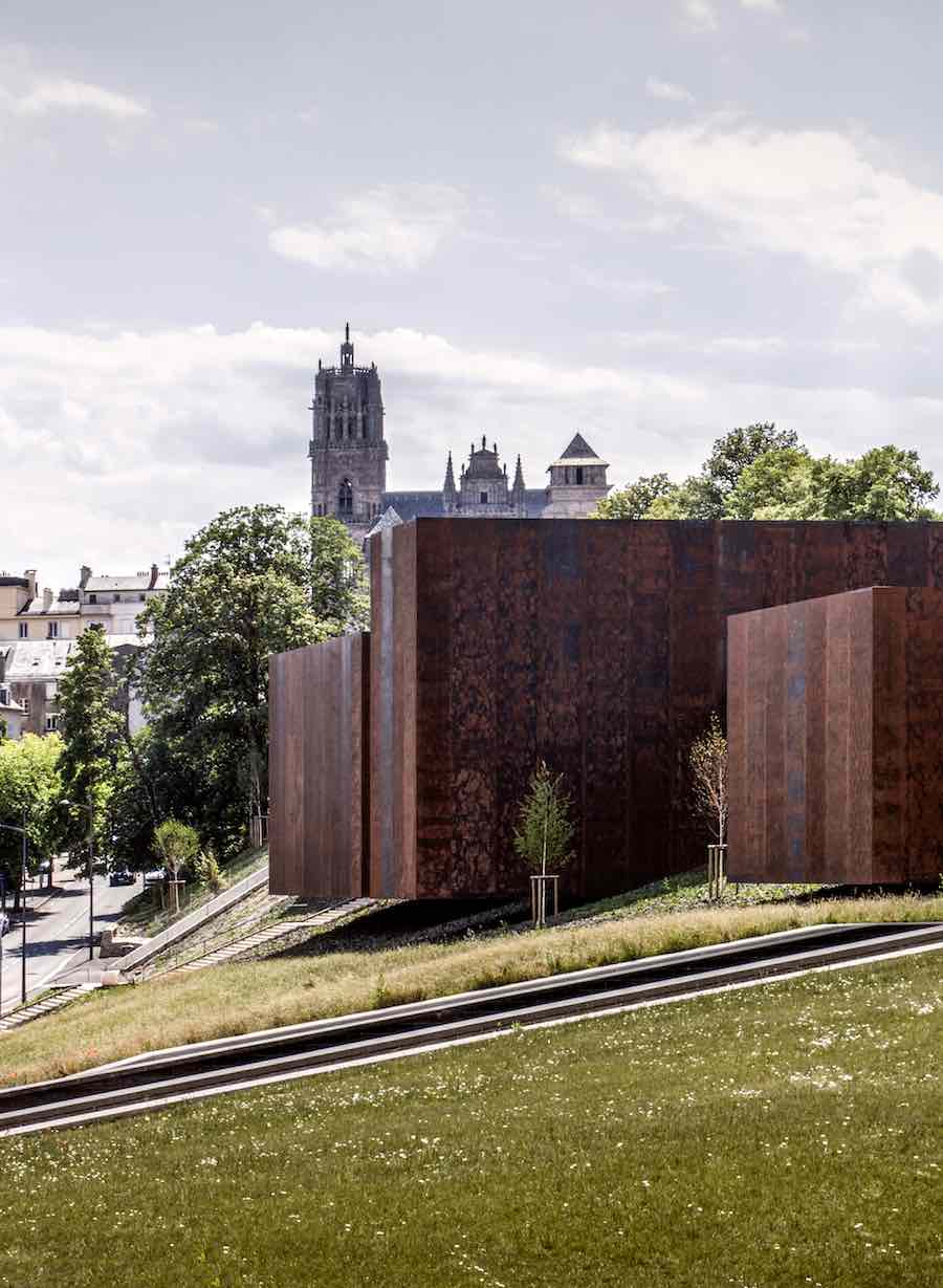RCR Arquitectes: Soulages Museum, 2014, Rodez, France In collaboration with G. Trégouët - Photo by Hisao Suzuki.