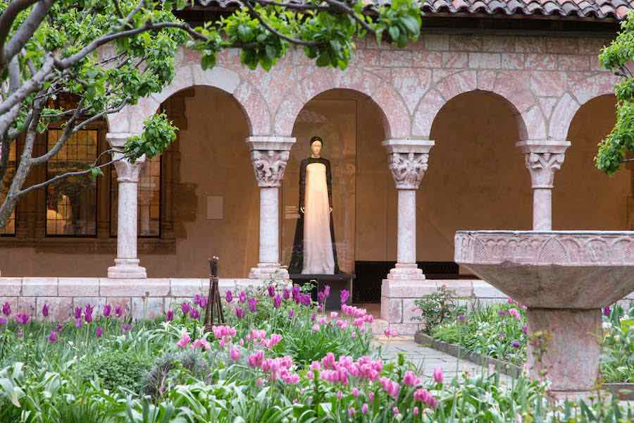 Heqvenly Bodies - Gallery View, Cuxa Cloister. Image: © The Metropolitan Museum of Art.