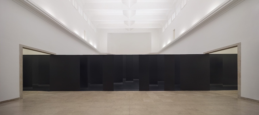 Unbuilding Walls. Germany Pavilion @ Venice Biennale 2018 - Photo by Jan Bitter - Courtesy of the German Pavilion.