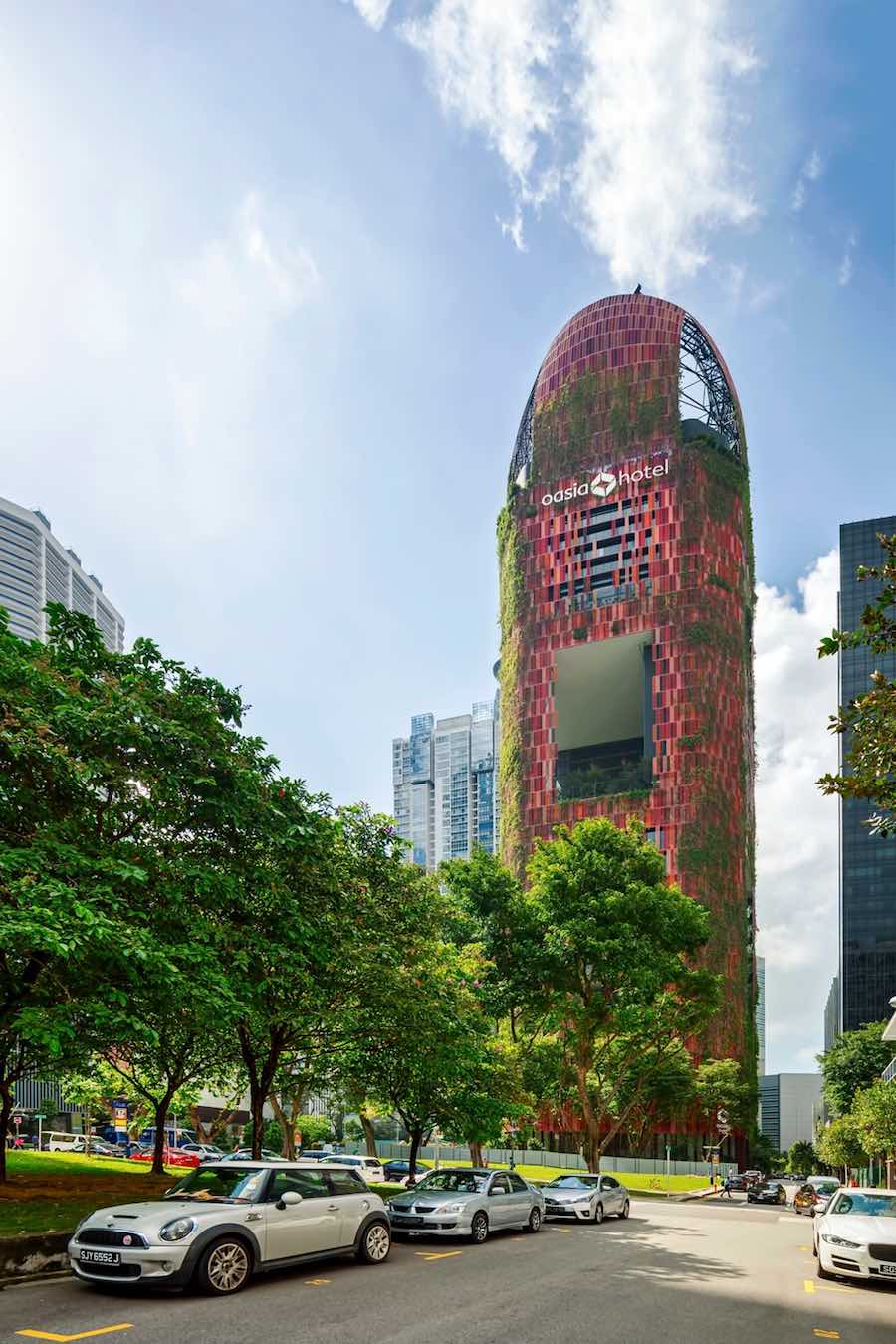 The Oasia Hotel by WOHA and Patricia Urquiola in Singapore - Photo by Infinitude courtesy of AGROB BUTHAL.