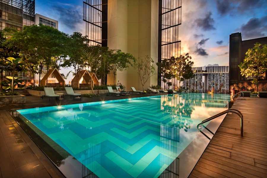 The Oasia Hotel by WOHA and Patricia Urquiola in Singapore - Photo by Infinitude courtesy of AGROB BUTHAL.