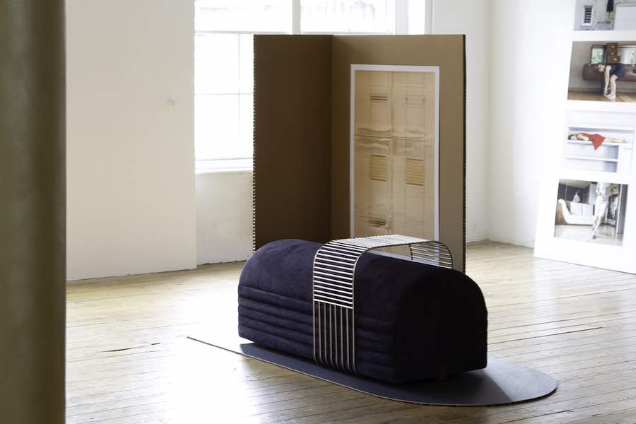 Design from Uruguay @ LDF18 - Hilos Invisibles @ Aram Gallery. Plinto by EStudio Diario and Matteo Fogale - Photo by Emma Archer.
