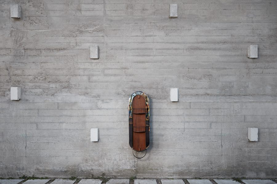 Hilos Invisibles. Reflective mirror by Menini-Nicola with Matteo Fogale - Photo by Tali Kimelman.