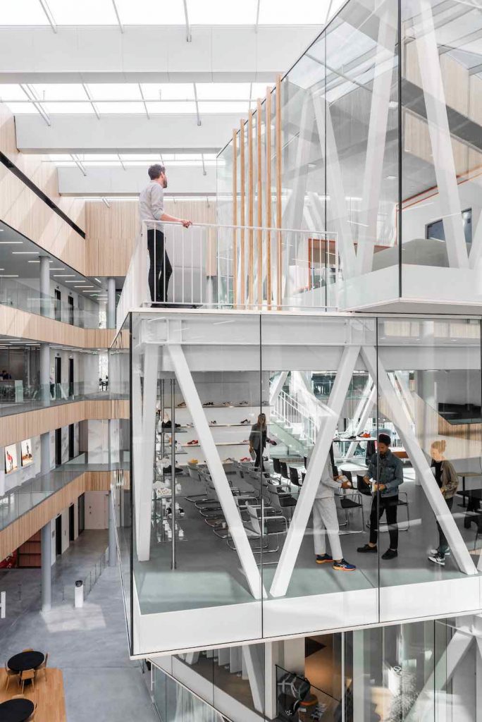 ASICS EMEA HQs by Powerhouse Company - Photography by Sebastian van Damme, courtesy of Powerhouse Company.