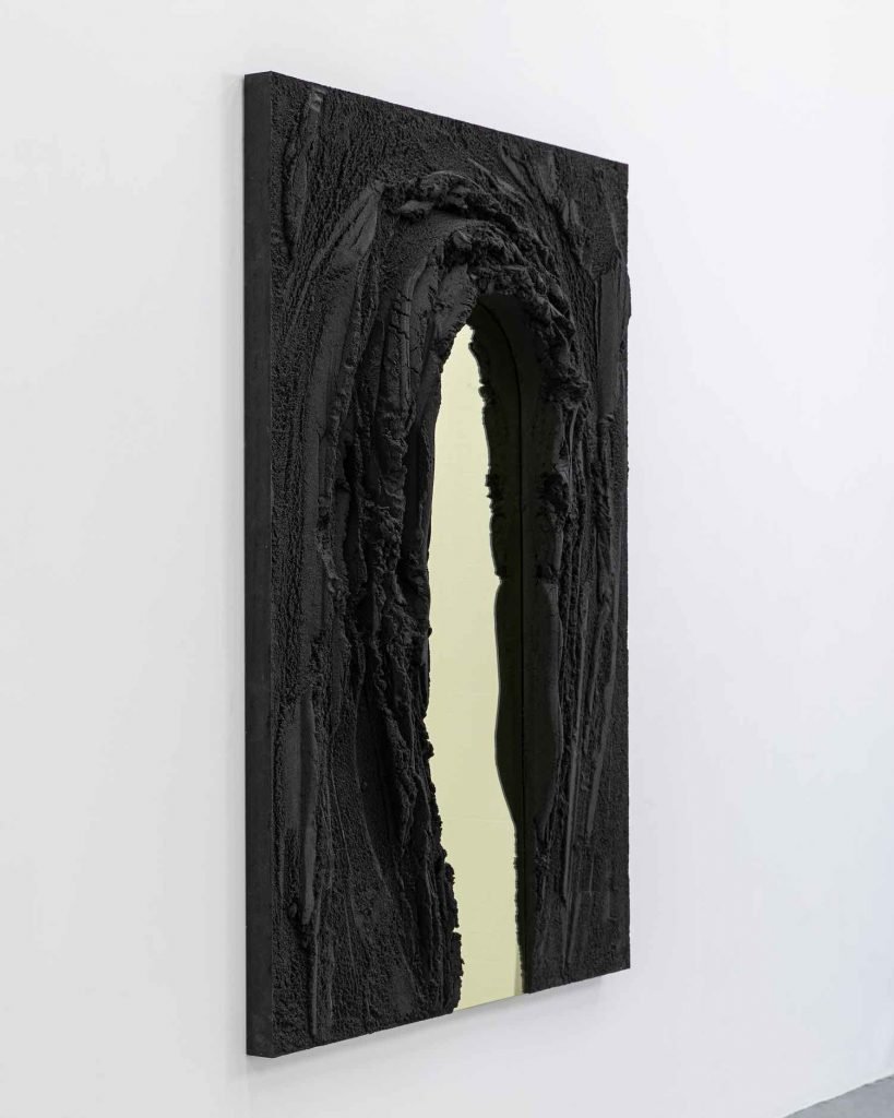 MAGMA mirror series by Fernando Mastrangelo - Photo: courtesy of Fernando Mastrangelo.