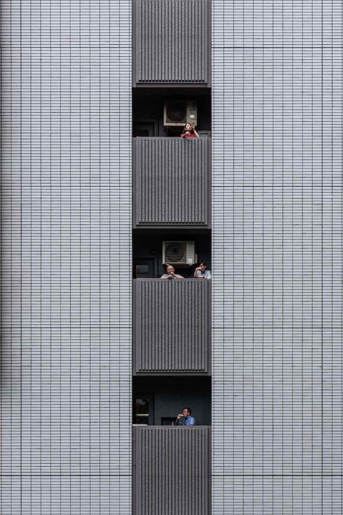 Tokyo's Office building - Photo by Yi-Hsien Lee.