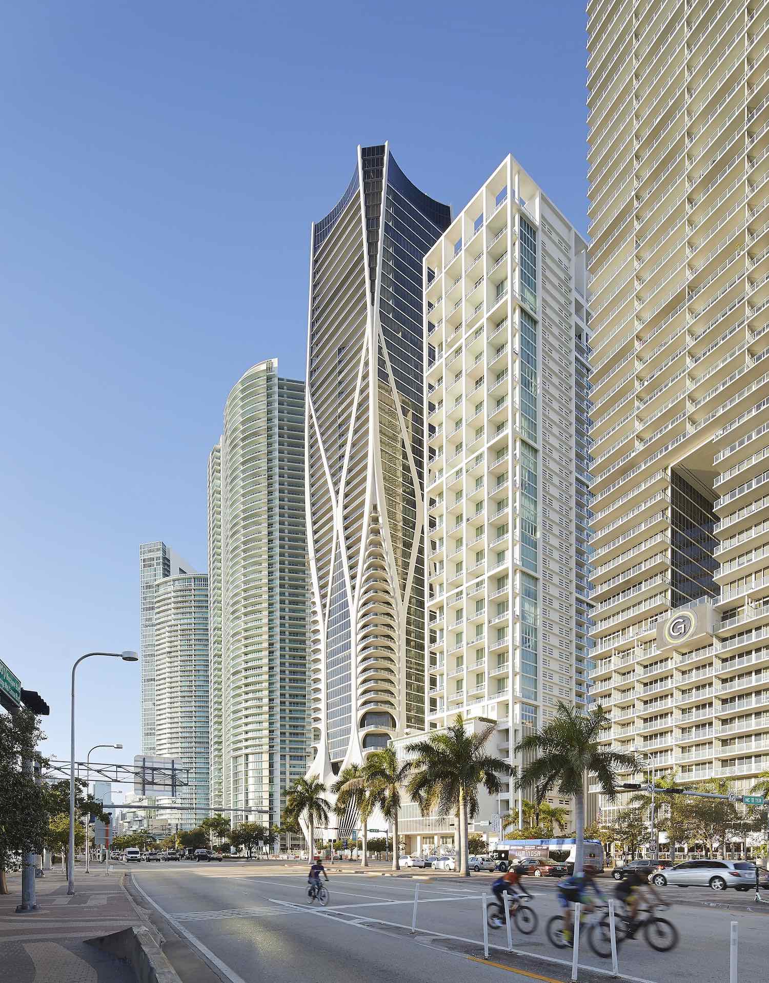 One Thousand Museum skyscraper by Zaha Hadid Architects in Miami - Photo ©Hufton+Crow.