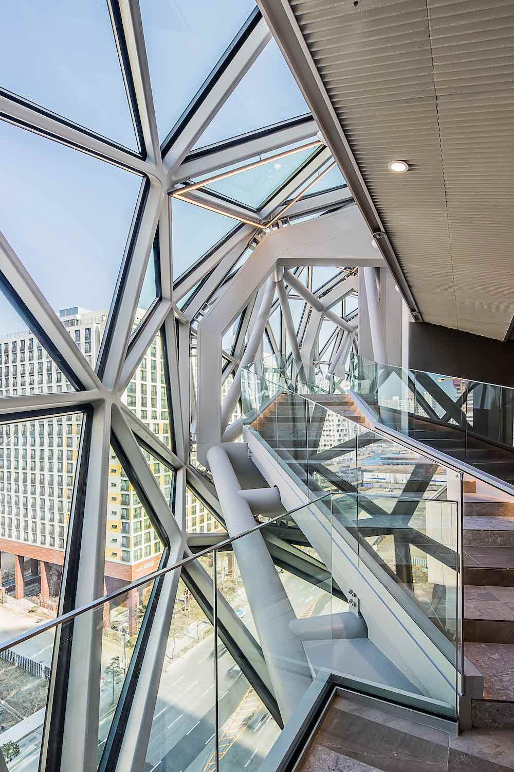 Gwanggyo Galleria by OMA - photo by © Hong Sung Jun, courtesy of OMA.