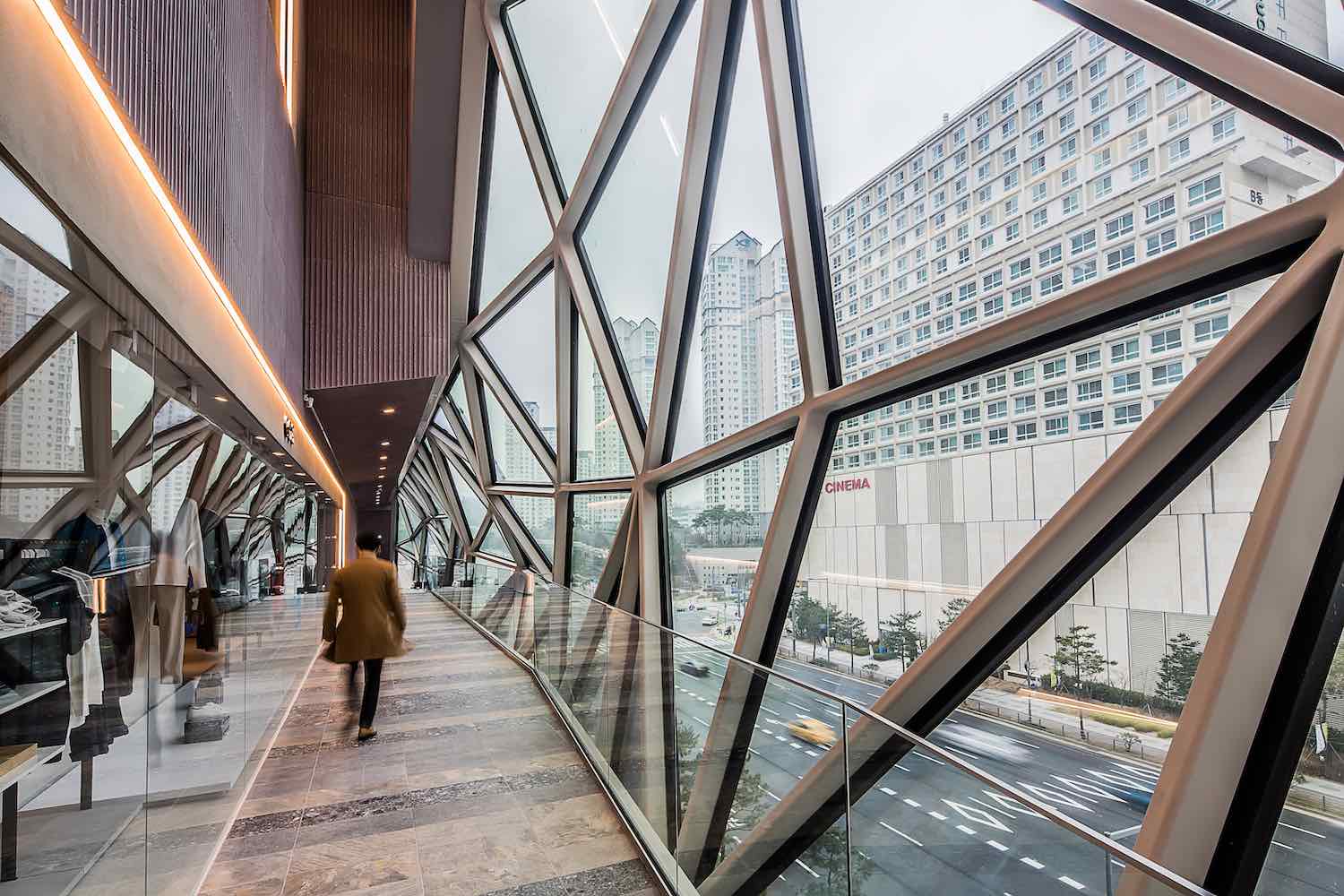 Gwanggyo Galleria by OMA - photo by © Hong Sung Jun, courtesy of OMA.