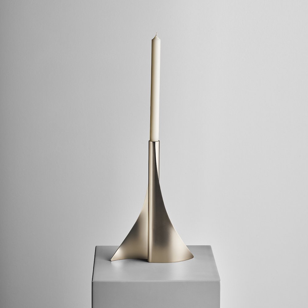 A FLAME FOR RESEARCH - Incontro candleholder by Alberto and Francesco Meda - Photo by Matteo Imbriani