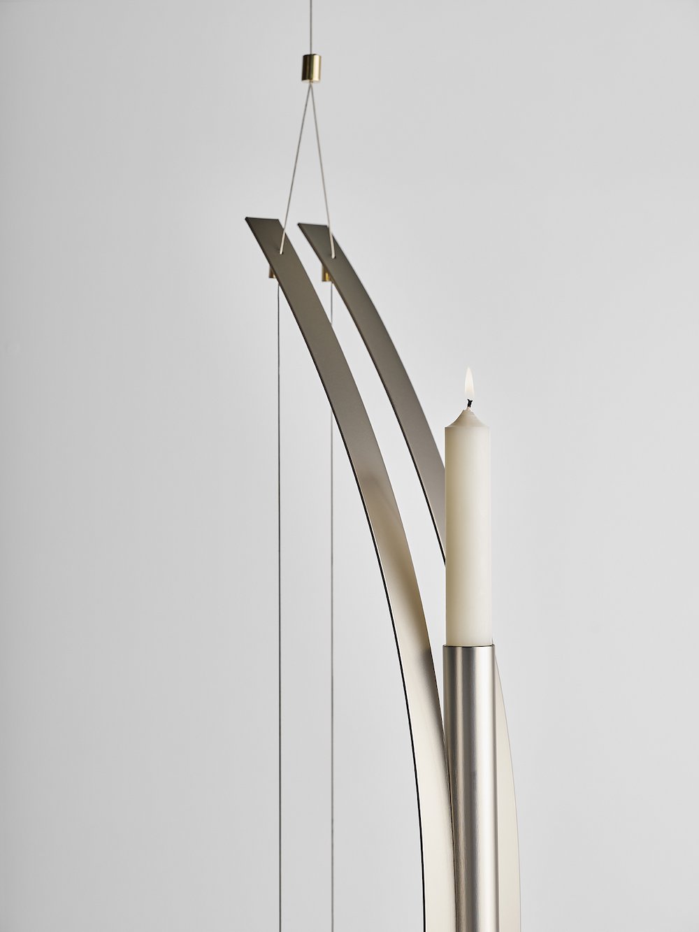A FLAME FOR RESEARCH - Rue candleholder by Federica Biasi - Photo by Matteo Imbriani.