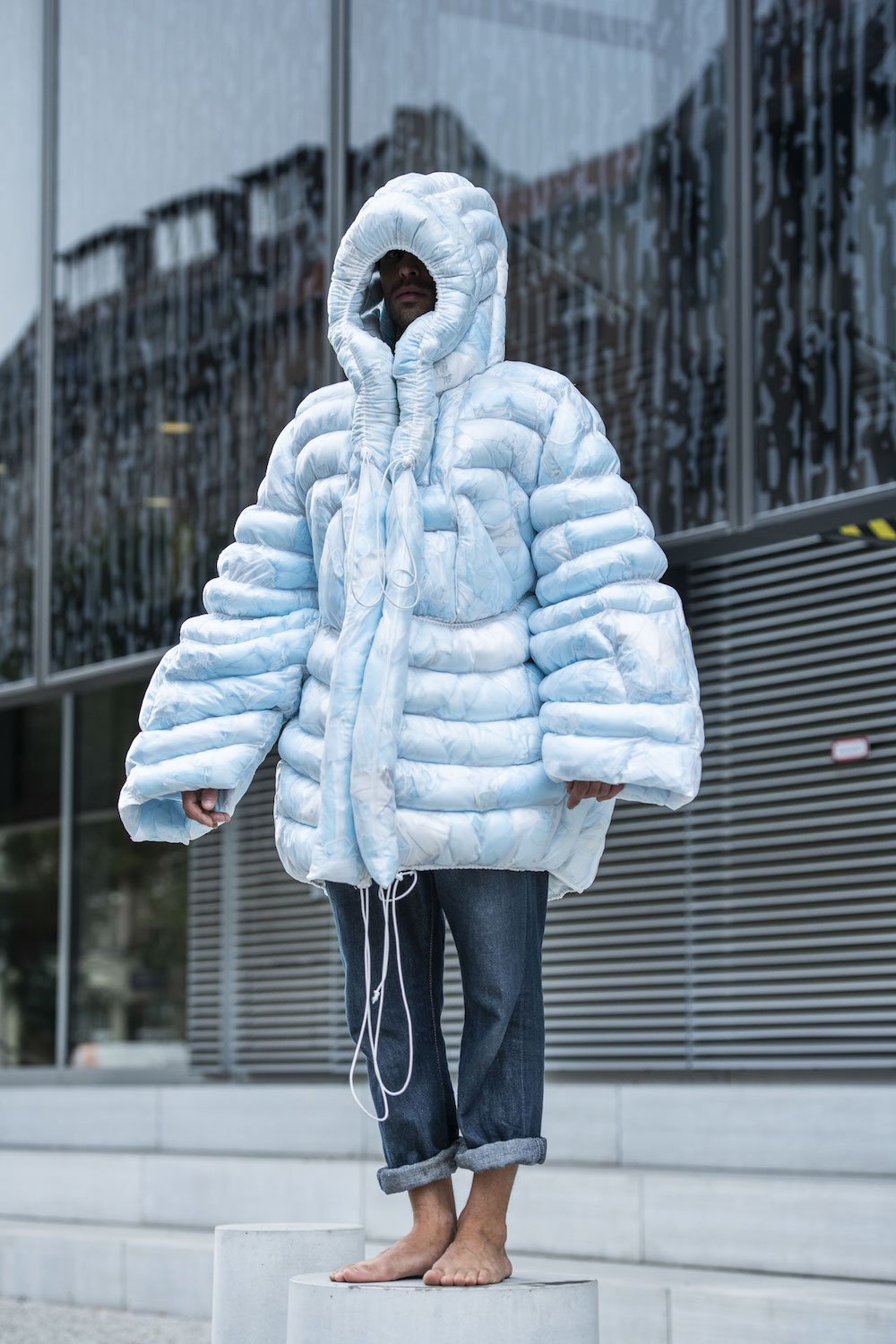 COAT-19 by Tobia Zambotti and Aleksy Saastamoinen - Photo by by Luca Ranghetti, courtesy of DesignMarch 2022.