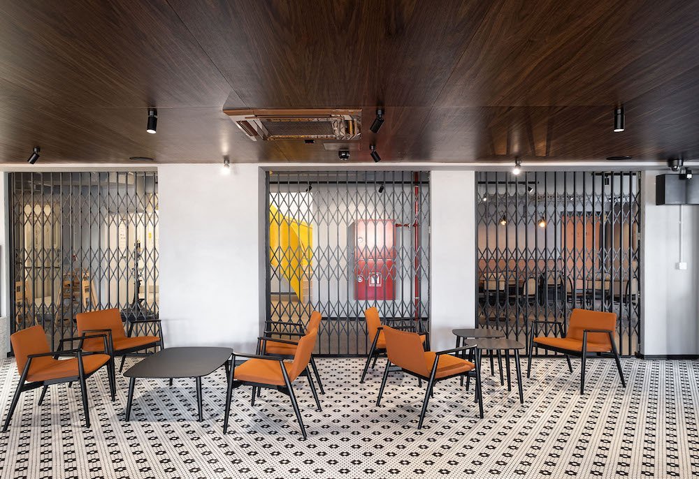 Kettles Café Bistro Bar by DAAA Haus in Malta - Photo by David Zammit, courtesy of DAAA Haus.