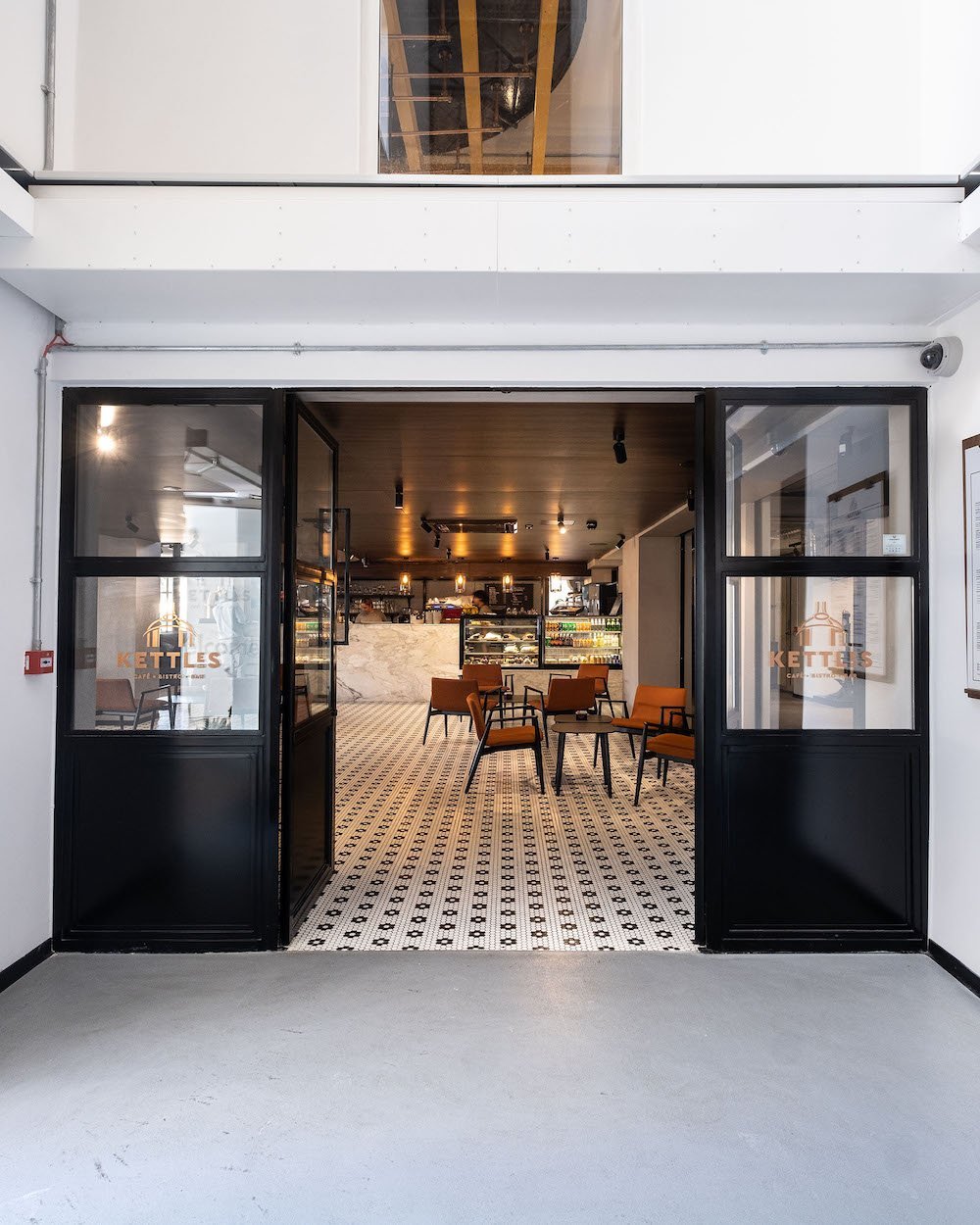 Kettles Café Bistro Bar by DAAA Haus in Malta - Photo by David Zammit, courtesy of DAAA Haus.