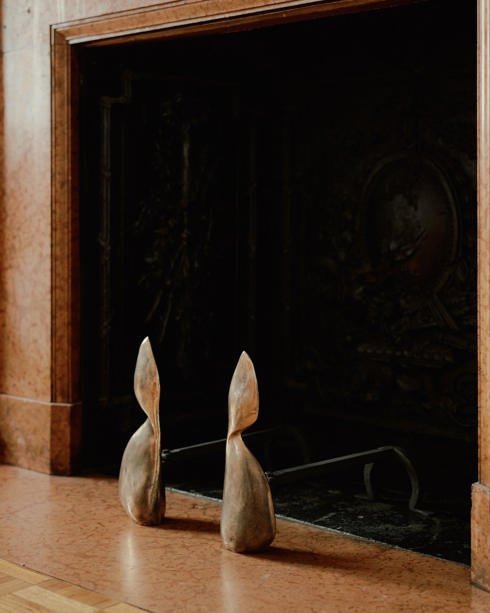 A YEAR WITHOUT A KILN, Simone Bodmer Turner x Emma Scully Gallery. - Photo by William Jess Laird.