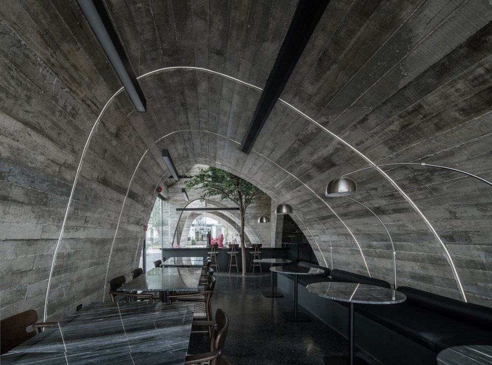 French Kitsch III café by TOUCH Architect - Photo by Metipat Prommomate.