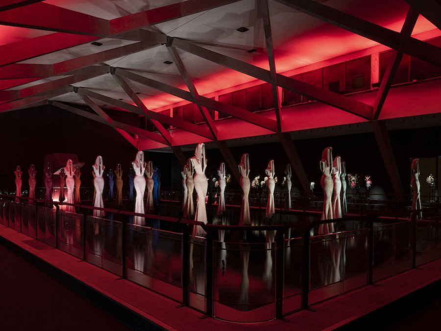 In the Dreams room Alaïa presented ghostly dresses looming over the Cini pool - Photo by Giulio Ghirardi, ©Michelangelo Foundation.