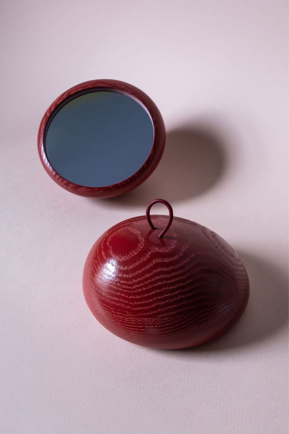 Tata Mirror by Juntos Projects at the 'Paraphernalia-Desire' exhibition - Courtesy of the curators.
