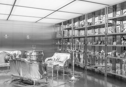 Harry Nuriev’s Transformism