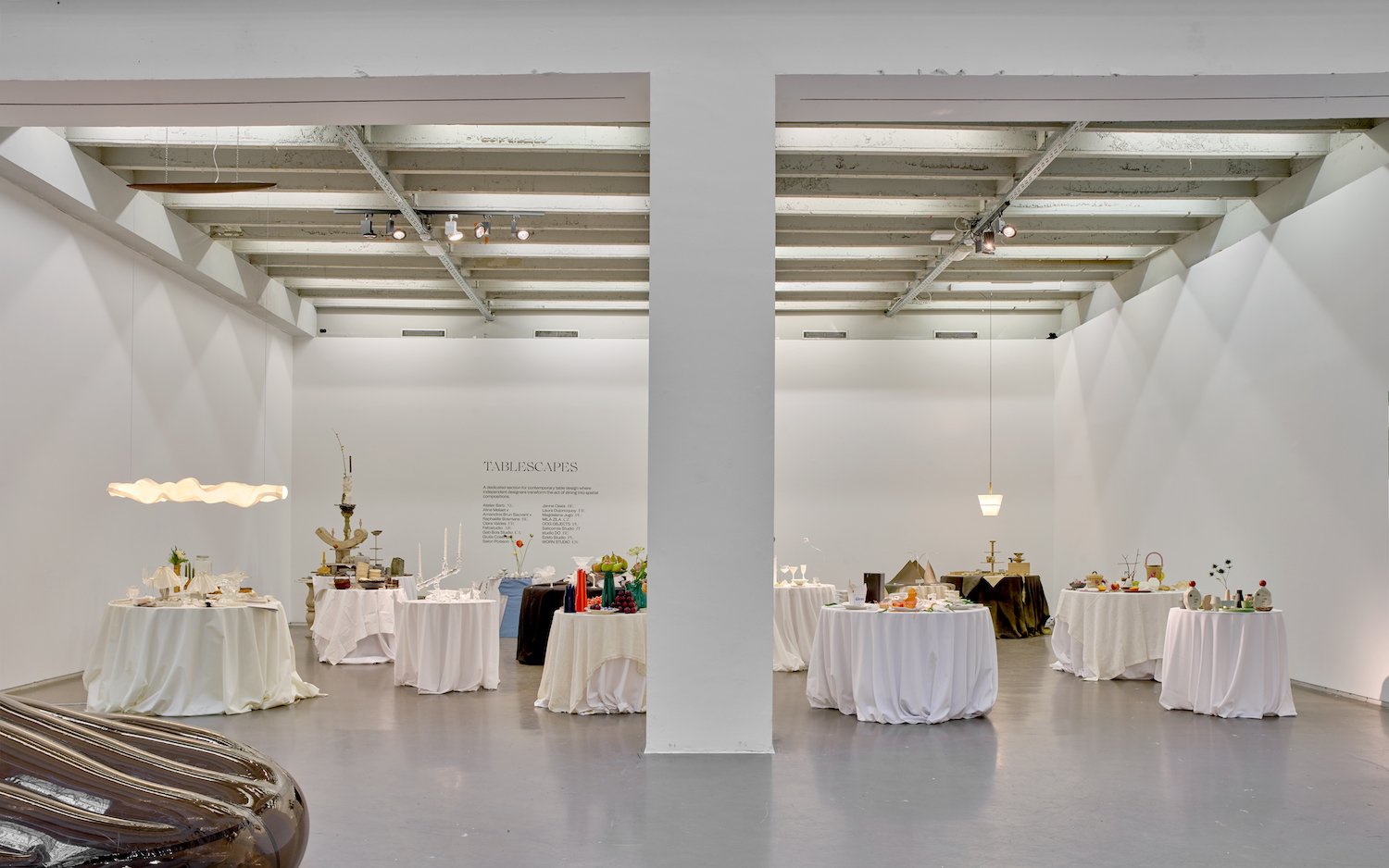 Tablescapes at COLLECTIBLE Brussels 2026 - Photo by Pim Tom Studio.