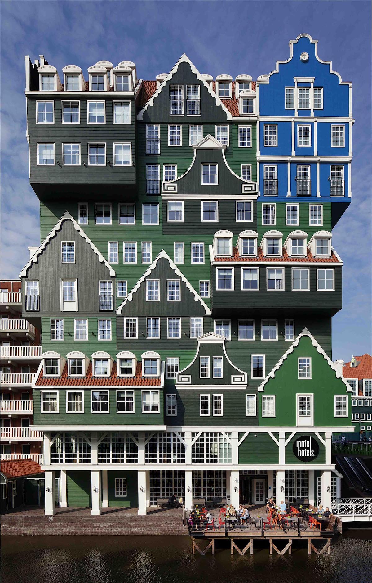 Inntel Hotel by WAM Architecten - Photo by Roel Backaert, Peter Barnes.