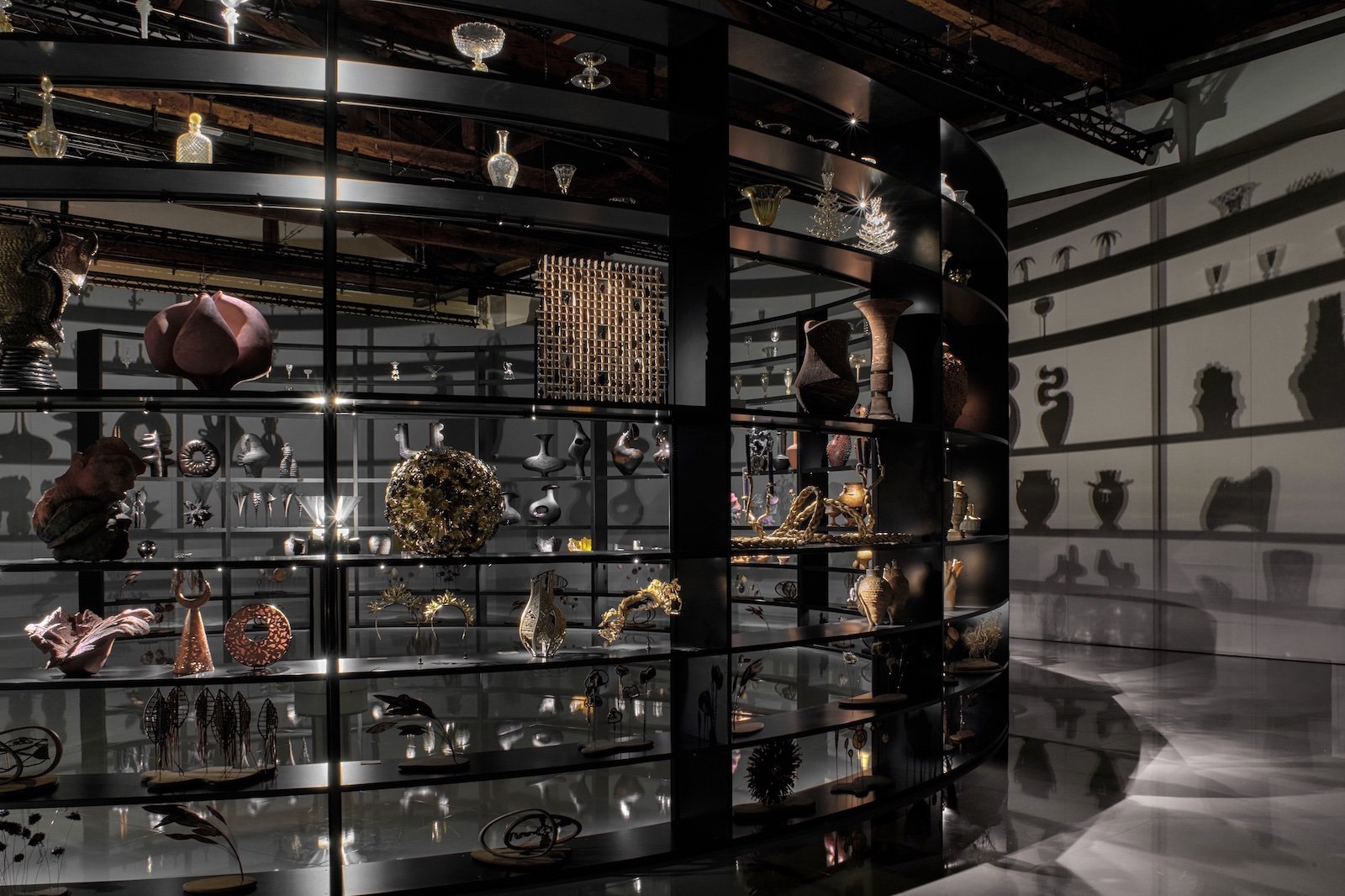 HOMO FABER 2026, An Alphabet of Objects installation by Es Devlin - Photo by Giulio Ghirardi, ©Michelangelo Foundation.