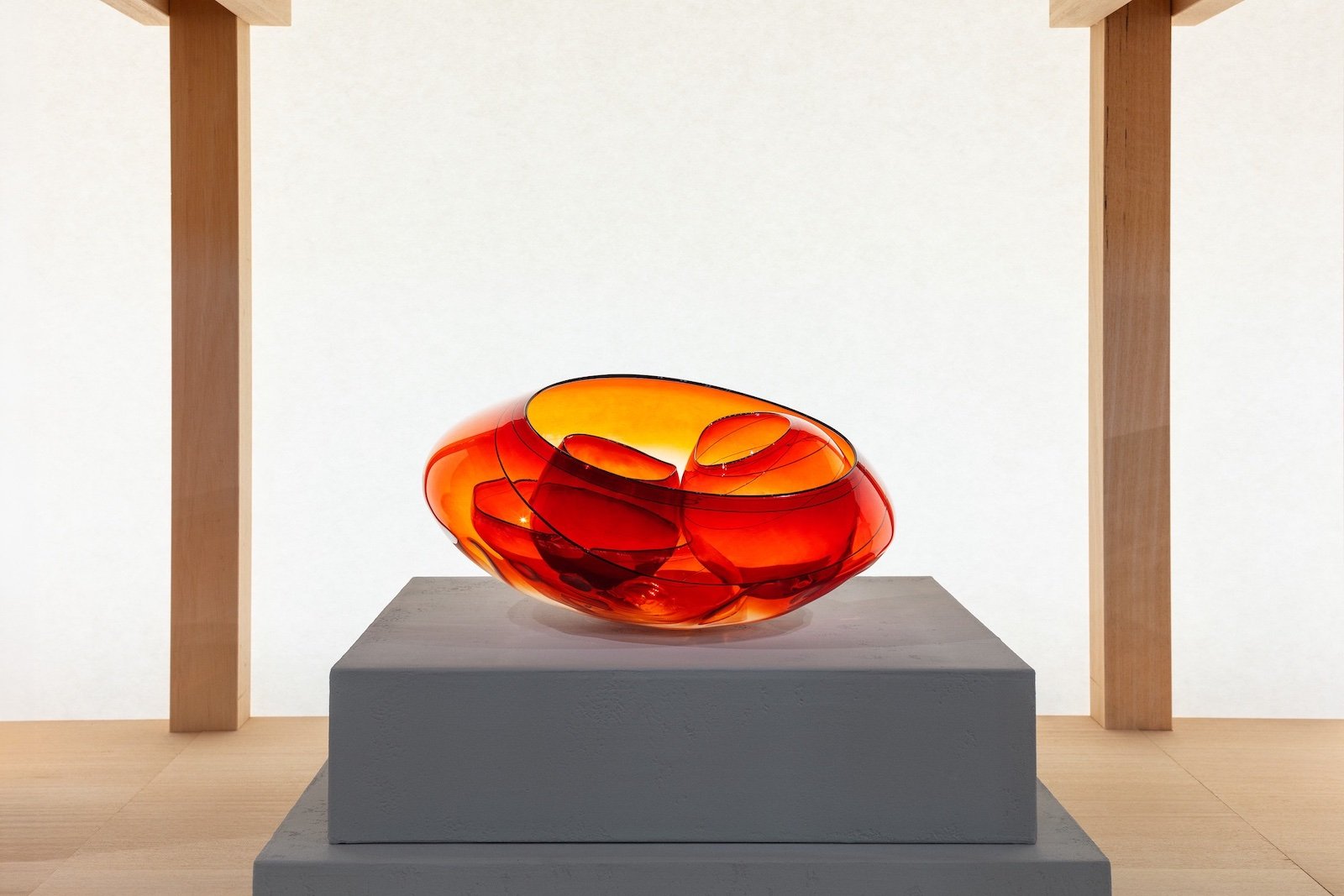 HOMO FABER 2026, Garnet Flame Basket Set by Dale Chihuly - Photo by Alexandre Vazquez, ©Michelangelo Foundation.