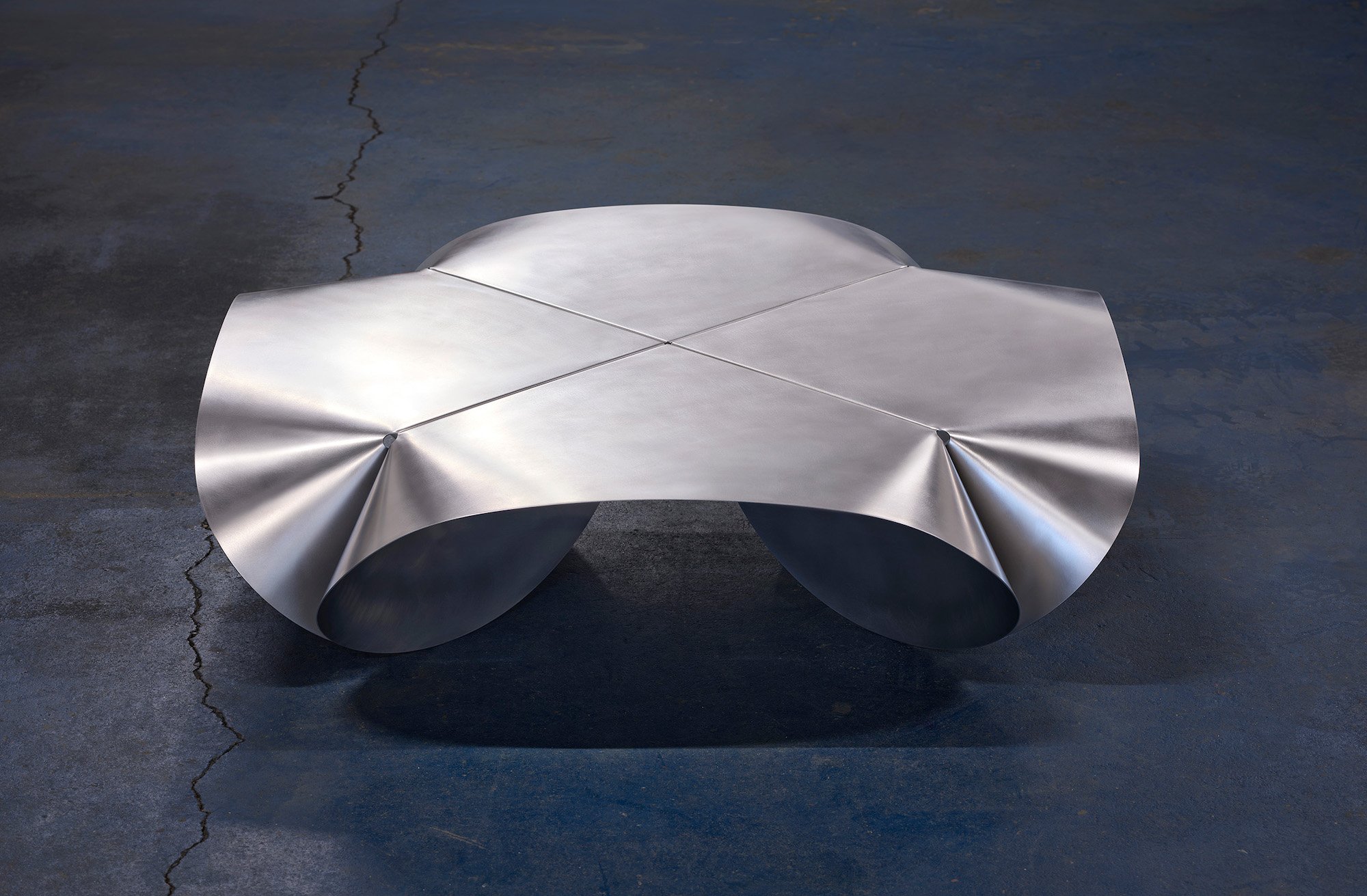 Coil Coffee Table by Paul Coenen - Photo by Jerome van der Wielen and Paul Coenen.