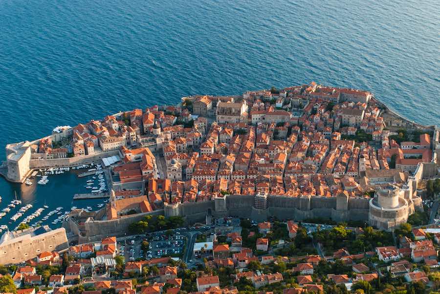 Dubrovnic - Photo by Remus Pereni CC BY 2.0.
